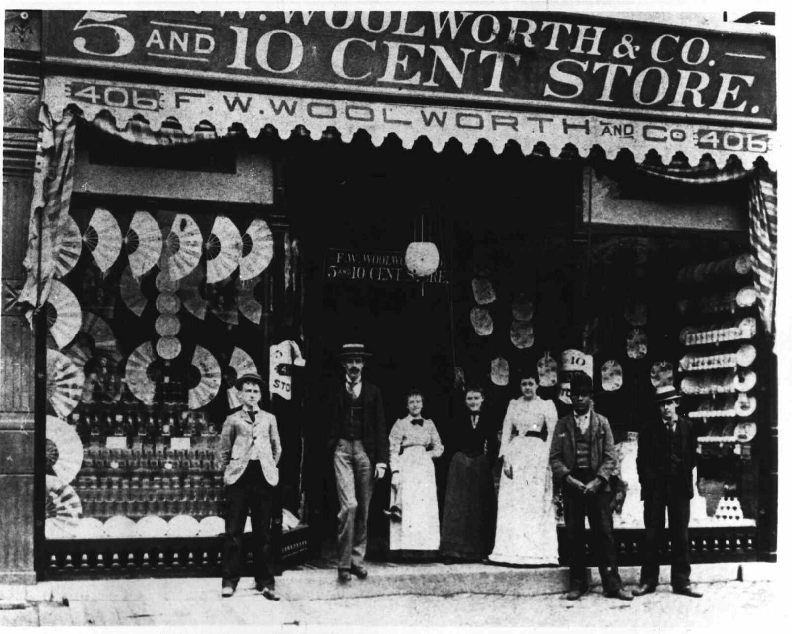 1997: Woolworth Corp.